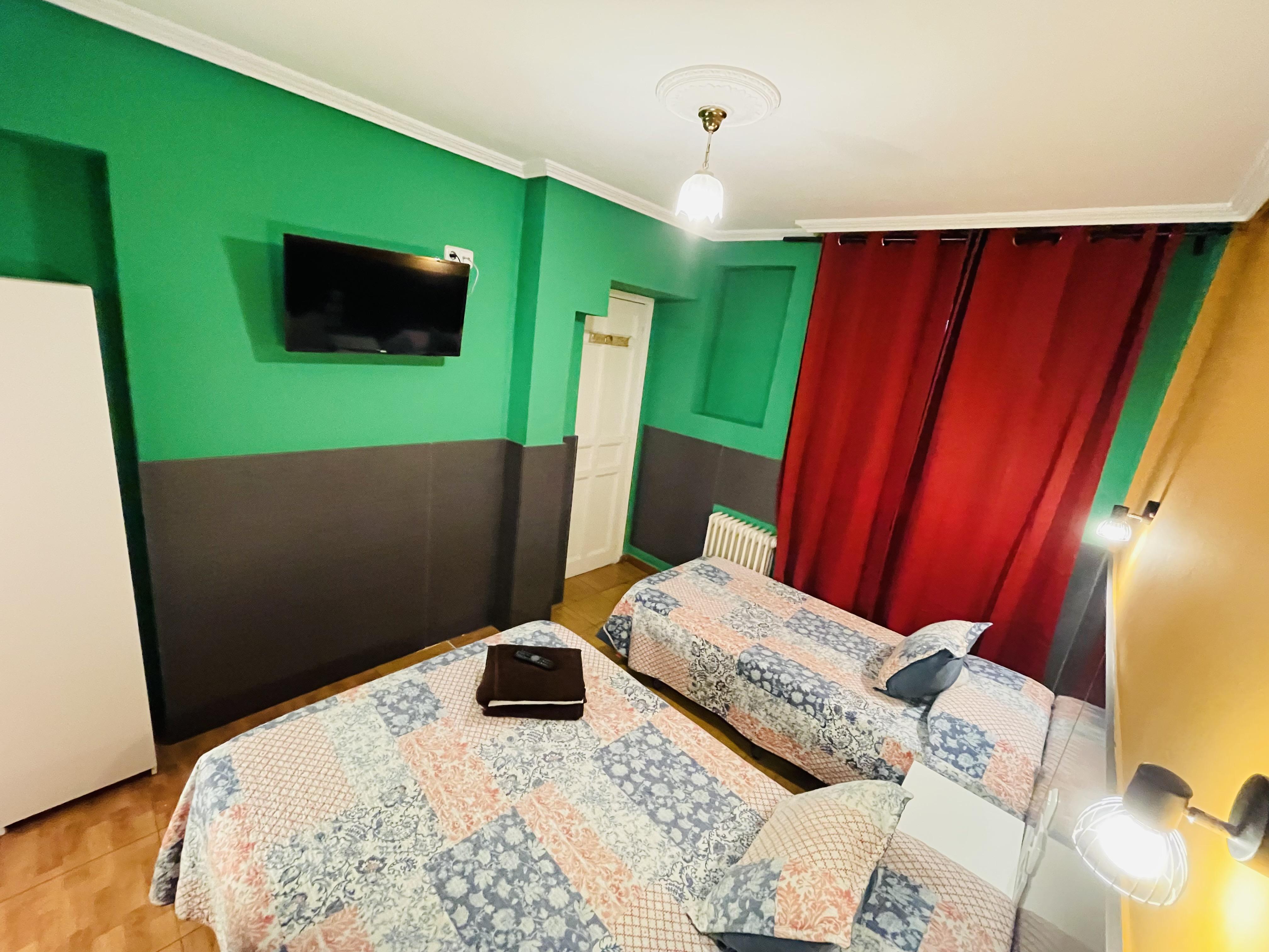 Hostal Numancia Madrid Exterior photo